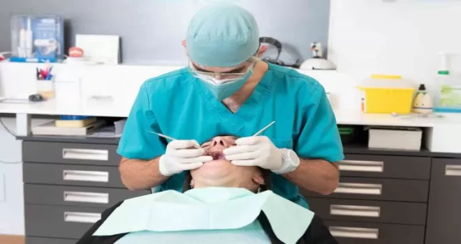 Sağlık Bakanı Koca diş hekimlerinin gününü kutladı
