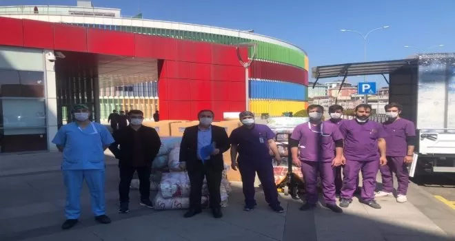 Sağlık çalışanlarına giyim desteği
