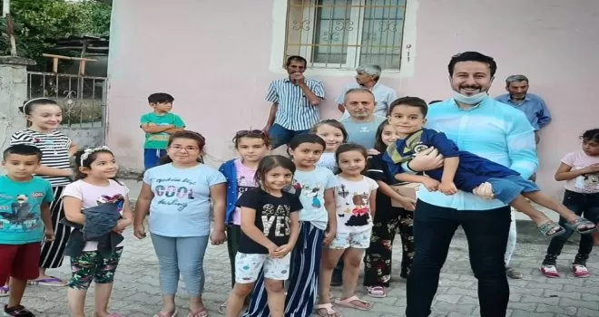 Şair Kasım Alper Özdemir, Amasya’da köy köy çocuklara koşuyor
