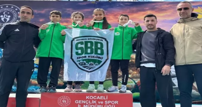 Sakarya Büyükşehirli atletlerden çifte başarı