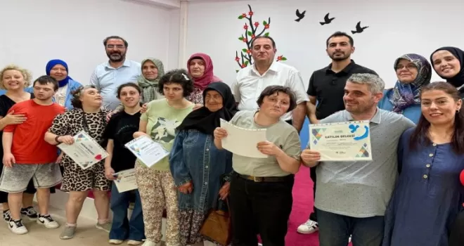 Sakarya’da Engelsiz Hobi Atölyelerinde karne sevinci