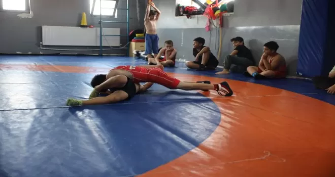 Sakarya’da Yağlı Güreş Spor Okulları’nda ön kayıtlar başladı