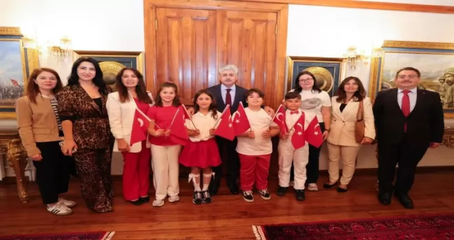 Sakarya eğitiminde yeni dönemin ilk gününde Vali Doğan’a anlamlı ziyaret