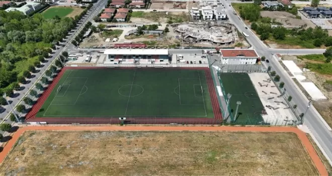 Sakarya’nın en büyük futbol tesisi yenileniyor
