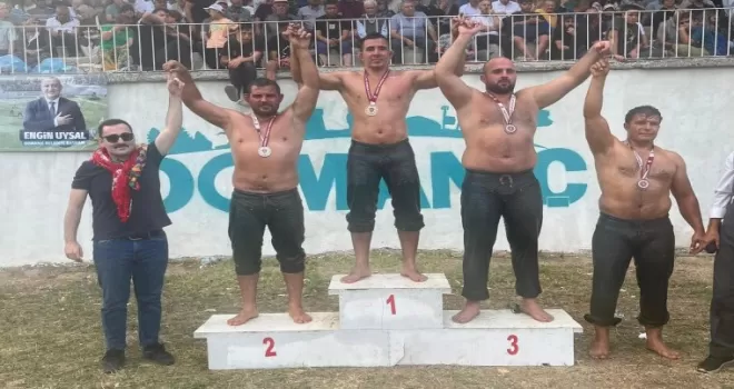 Sakarya’nın pehlivanı Kütahya kürsüsünde