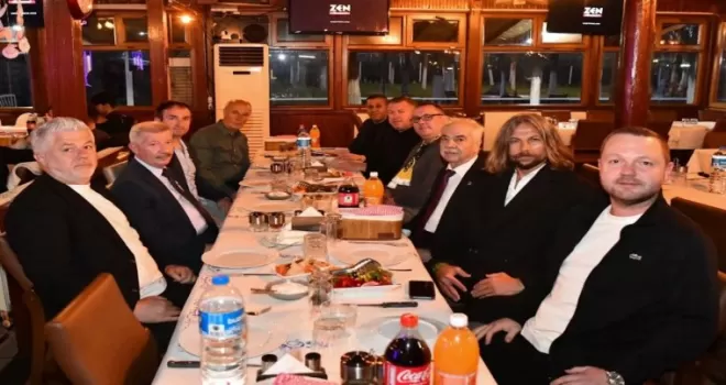 Şampiyon Keşanspor zafer yemeğinde buluştu