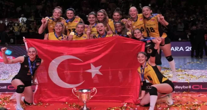 Şampiyon Vakıfbank kupasını aldı