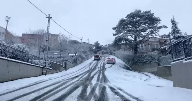 Sarıyer’de lapa lapa kar yağışı
