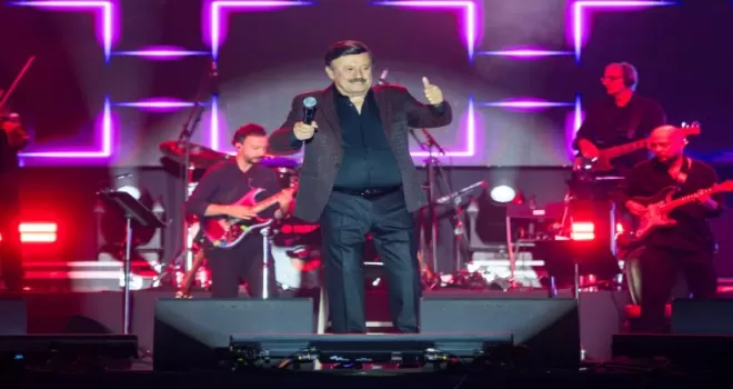Selami Şahin sadece şarkılarını değil, hayatını da anlattı