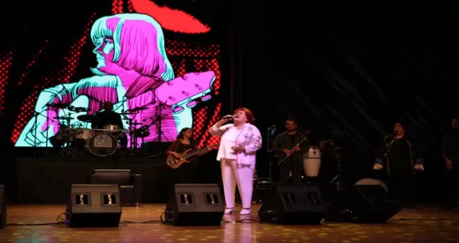 Selda Bağcan kadınlar için söyledi
