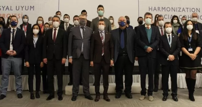 Sığınmacıların uyum sorunu masaya yatırıldı

