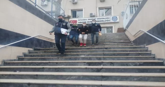 Silivri’de eski karısı ve eşini öldüren zanlı adliyeye sevk edildi
