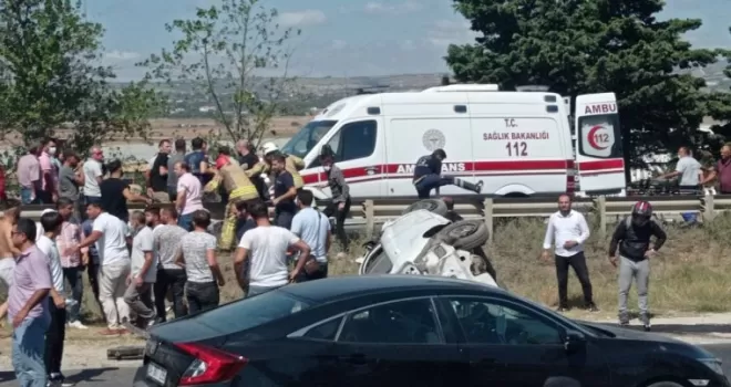 Silivri’de kontrolden çıkan otomobil takla attı: 3 yaralı
