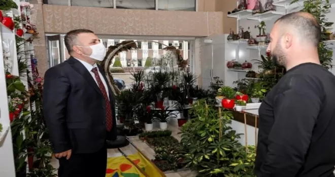 Sincan Belediye Başkanı Ercan’dan esnafa ziyaret
