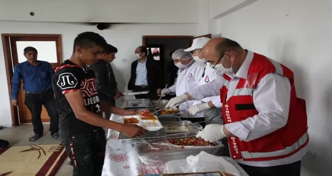 Sincan Belediyesinden urfalı tarım işçilerine yardım eli
