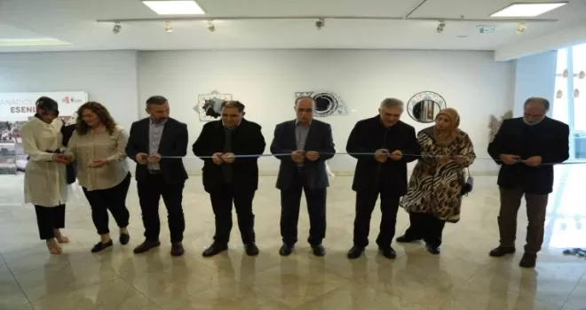Sırdan yansımalar çini sergisi kapılarını açtı
