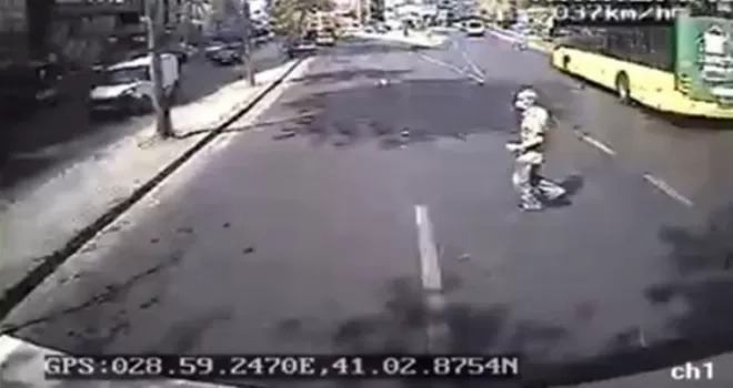 Şişli’de 73 yaşındaki adamın öldüğü kaza kamerada
