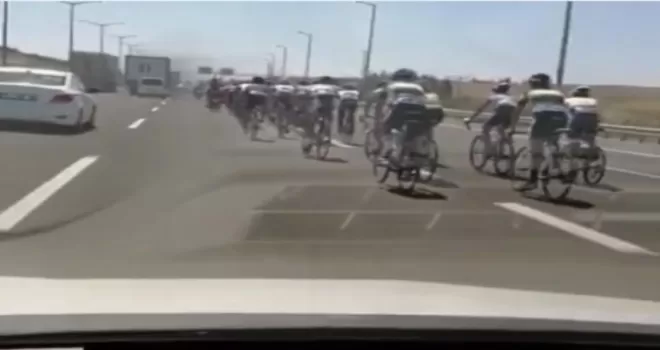 Skandalla başladı, kazayla son buldu!
