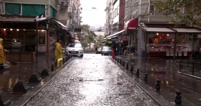 Sokağa çıkma kısıtlaması sona erdi, hareketlilik başladı
