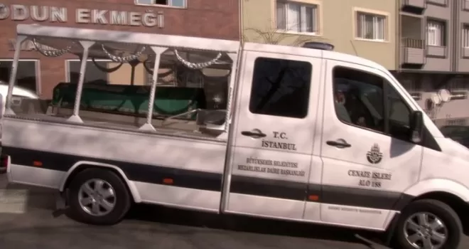 Bakan Soylu’nun annesinin cenazesi camiye getirildi