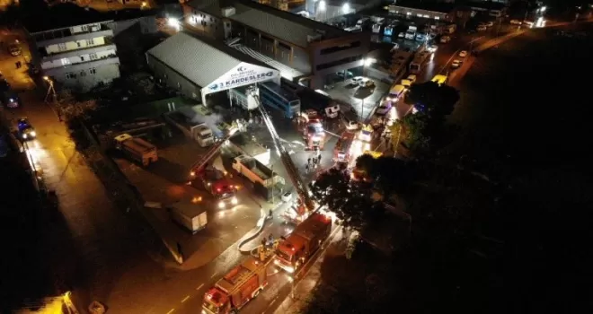Sultanbeyli’de fabrika yangını

