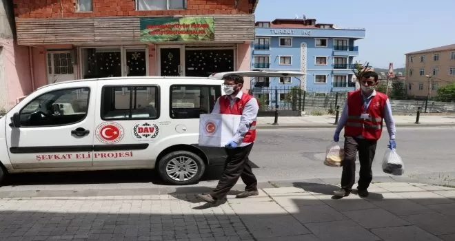 Sultanbeyli Kaymakamlığı 65 yaş üstü yaşlılarına sahip çıkıyor
