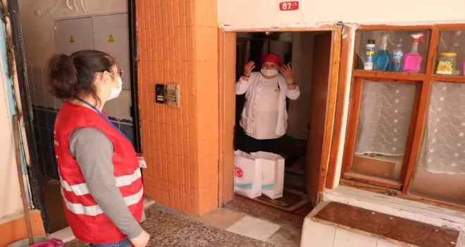 Sultanbeyli yaşlılarına sahip çıkıyor
