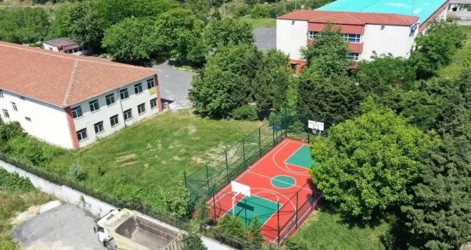 Sultangazi Belediyesi’nden yeni spor alanları
