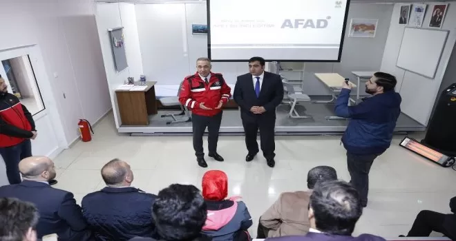 Sultangazi’de deprem eğitimi
