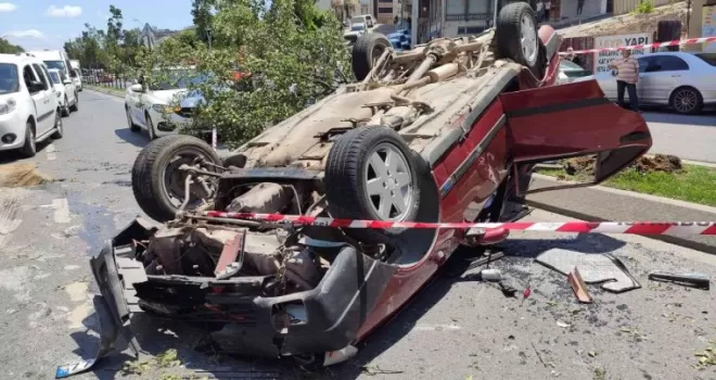 Sultangazi’de ehliyetsiz gencin drift şovu az daha faciayla bitiyordu
