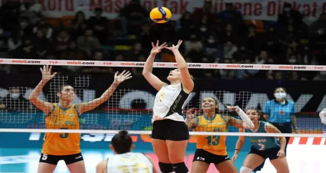 Sultanlar Ligi: PTT: 0 - VakıfBank: 3
