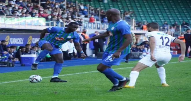 Süper Lig: Çaykur Rizespor: 1 - Kasımpaşa: 0 (İlk yarı)
