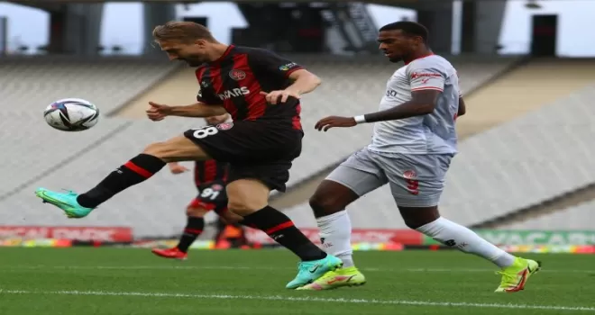 Süper Lig: Fatih Karagümrük: 0 - Antalyaspor: 0 (Maç sonucu)
