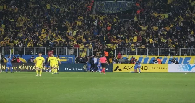  Fenerbahçe'ye Ankaragücü darbesi 2 - 1 