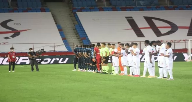Süper Lig: Trabzonspor: 3 - Yeni Malatyaspor: 0 (İlk yarı)

