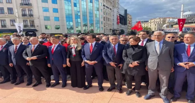 Taksim’de 19 Mayıs coşkusu
