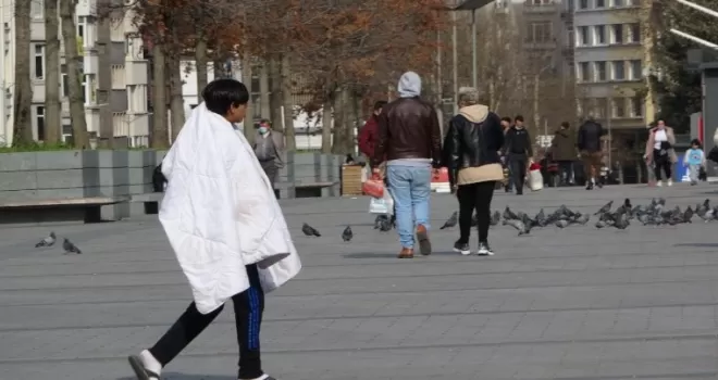 Taksim’de sokağa çıkma kısıtlamasında bu kez turistlere ceza yağdı
