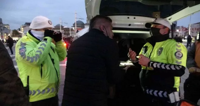 Taksim’deki uygulamada sürücülere ceza yağdı
