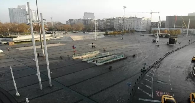 Taksim Meydanı boş kaldı
