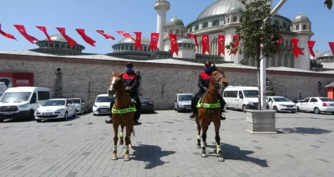 Taksim ve İstiklal Caddesi’nde tam kapanma denetimi
