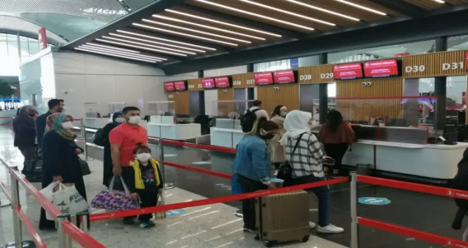 Tam kapanma öncesi İstanbul’dan kaçış başladı
