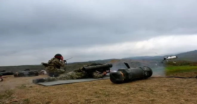 Tanksavar eğitiminde tam isabet
