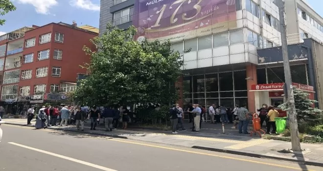 Tapu dairelerinde yoğunluk
