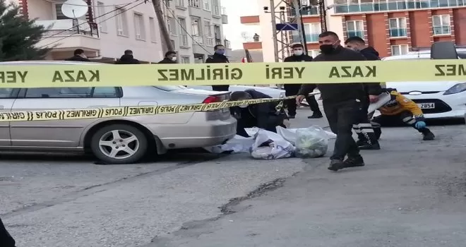 Tartıştığı kadını silahla öldürüp intihar etti
