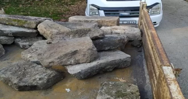 Taşları çalınan tarihi çeşme yeniden yapılacak
