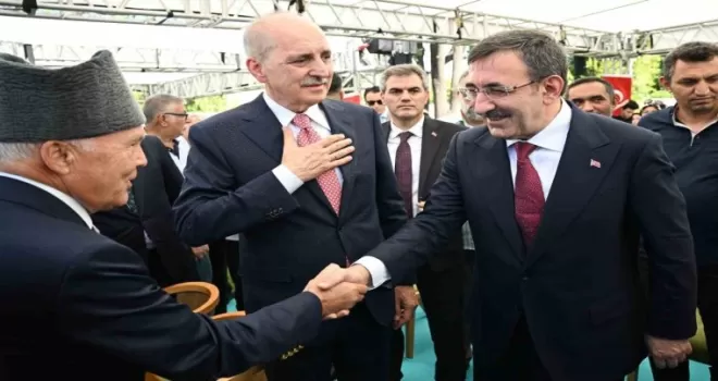 TBMM 15 Temmuz anıtında tören düzenlendi
