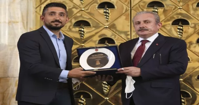 TBMM Başkanı Şentop, 15 Temmuz sergisi açtı
