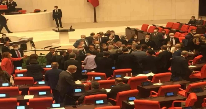 TBMM’de kadın milletvekilleri arasında tartışma
