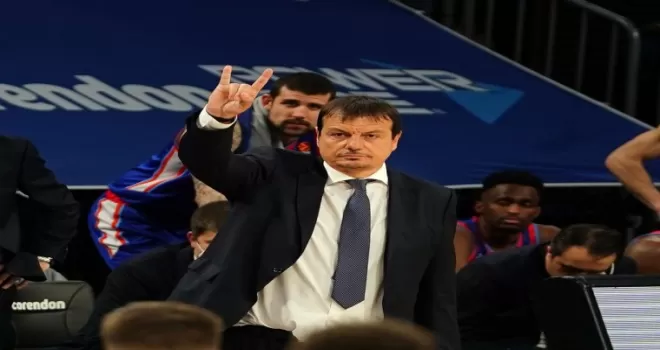THY Euroleague’de yılın koçu Ergin Ataman
