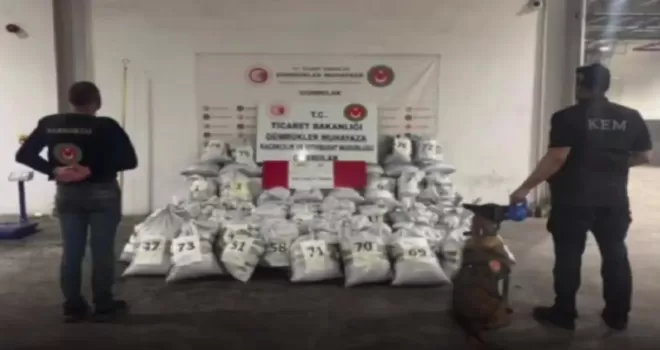 Ticaret’ten rekor uyuşturucu operasyonu! Kömüre emdirilmiş tonlarca uyuşturucu!